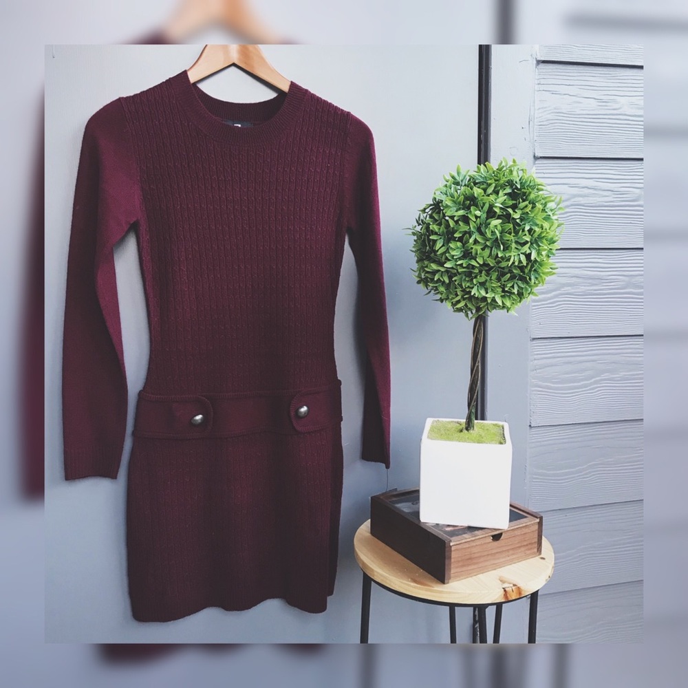 ☀️NWT • IZ Byer maroon longsleeve dress